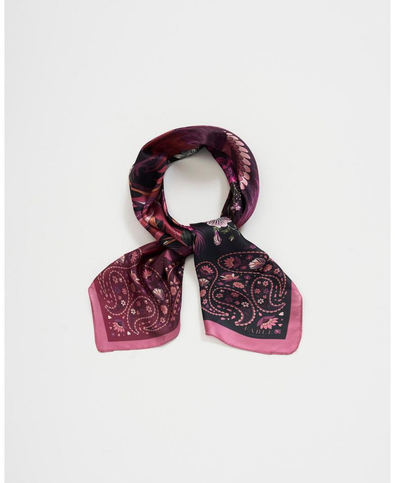 Women's Eve Narrative Medium Square Scarf