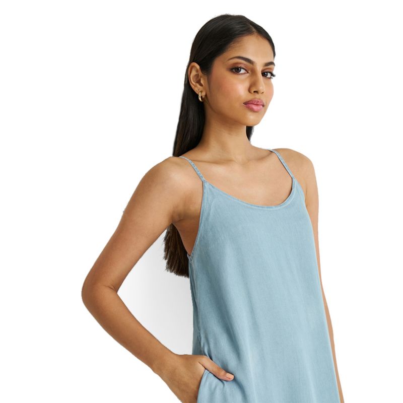 Women's Flowy Maxi Dress