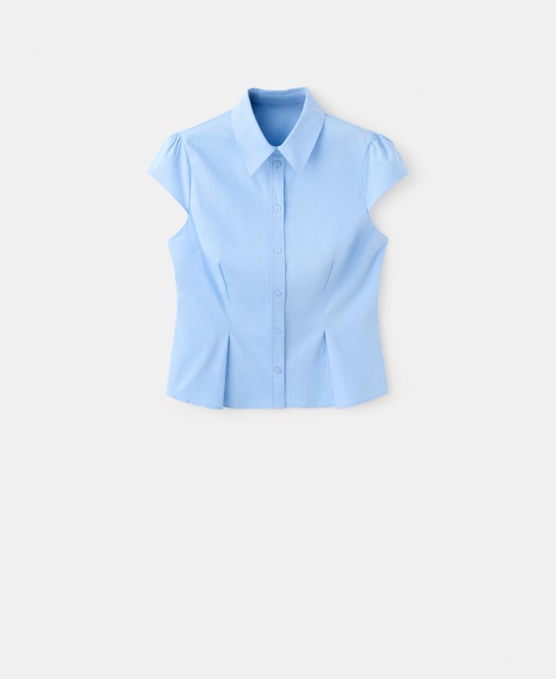 Women's Fitted Short-Sleeved Shirt