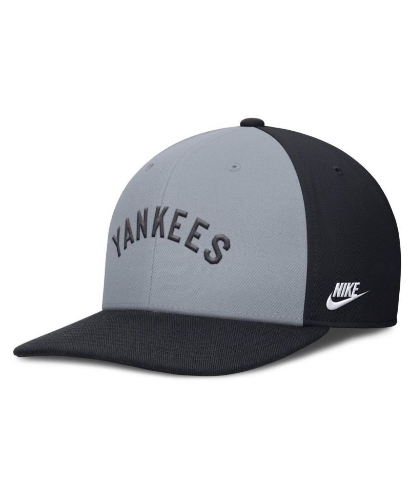 Men's Gray/Navy New York Yankees Pro Performance Snapback Hat