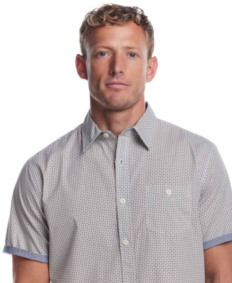 Men's Classic-Fit Short-Sleeve Button-Down Shirt