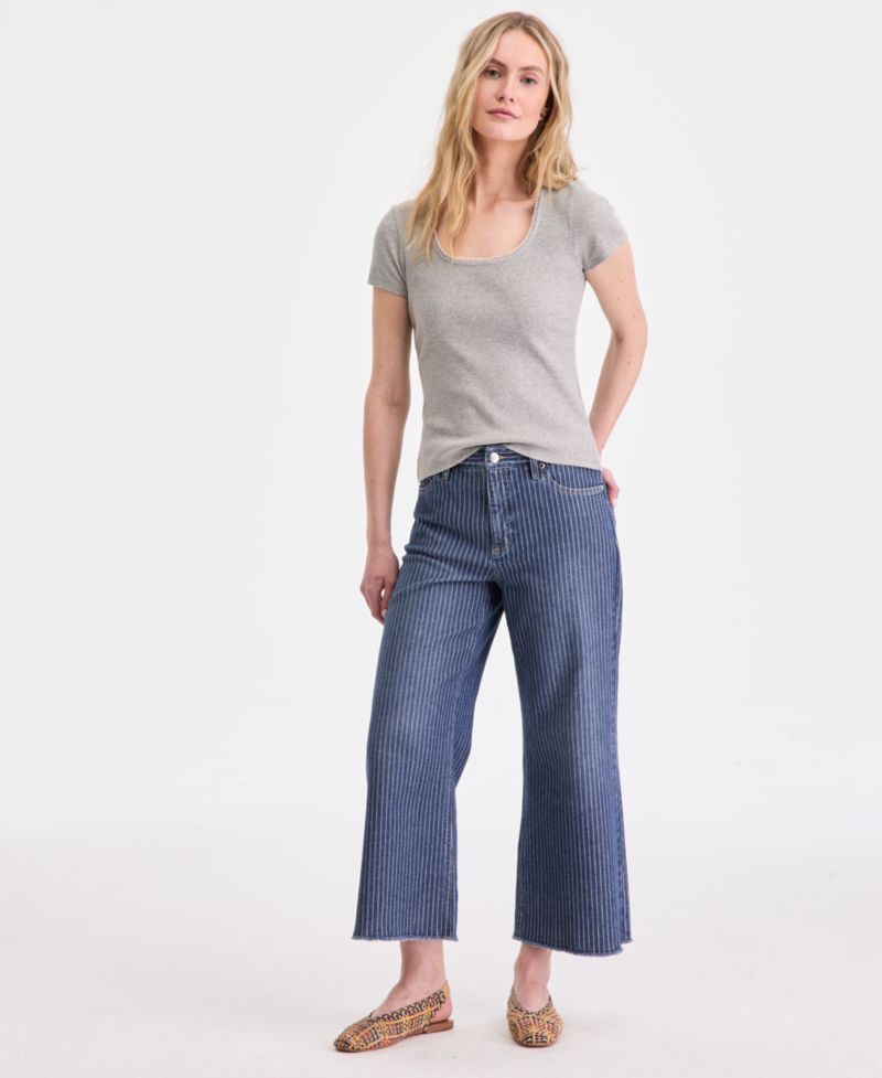 Women's Short Sleeve Pearl Trim Top