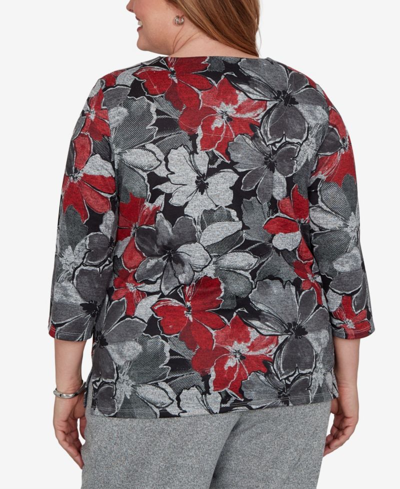 Plus Size Floral 3/4-Sleeve Split-Neck Top