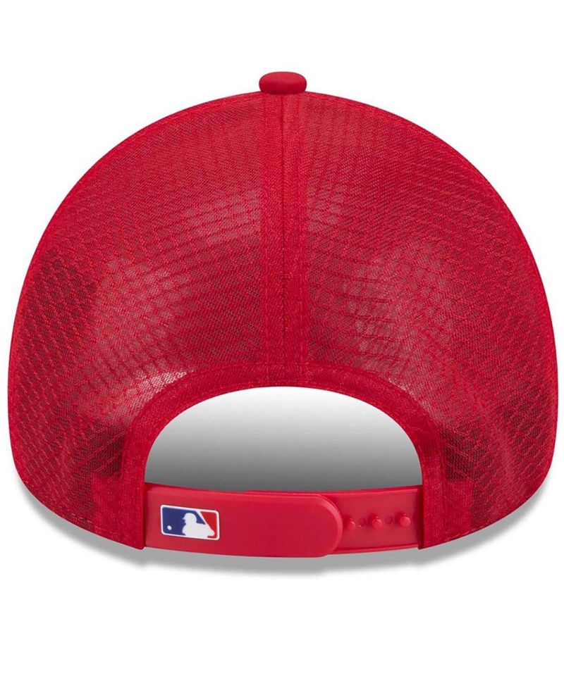 Men's Red Texas Rangers 2026 Batting Practice Apex 9FORTY Adjustable Trucker Hat