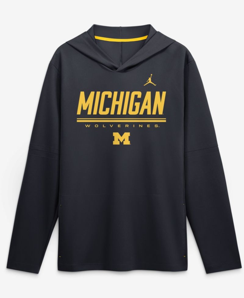 Men's Navy Michigan Wolverines 2026 Sideline Lightweight Dri-FIT Long Sleeve Hooded Sweatshirt