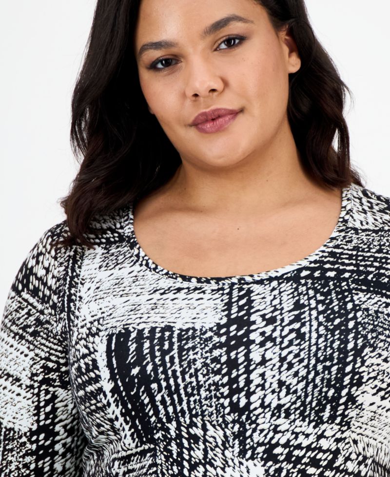 Plus Size Printed Top