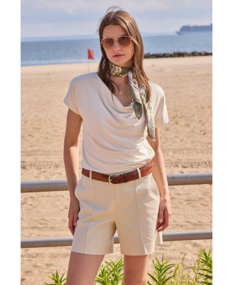 Women's Amanda Pull-On Mid-Rise Stretch-Twill Shorts, 6" Inseam