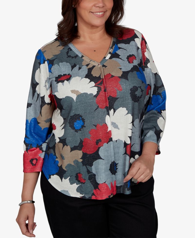 Plus Size Floral V-Neck 3/4-Sleeve Blouse