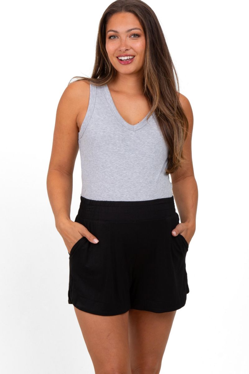 Women's Black Basic Rounded Hem Shorts