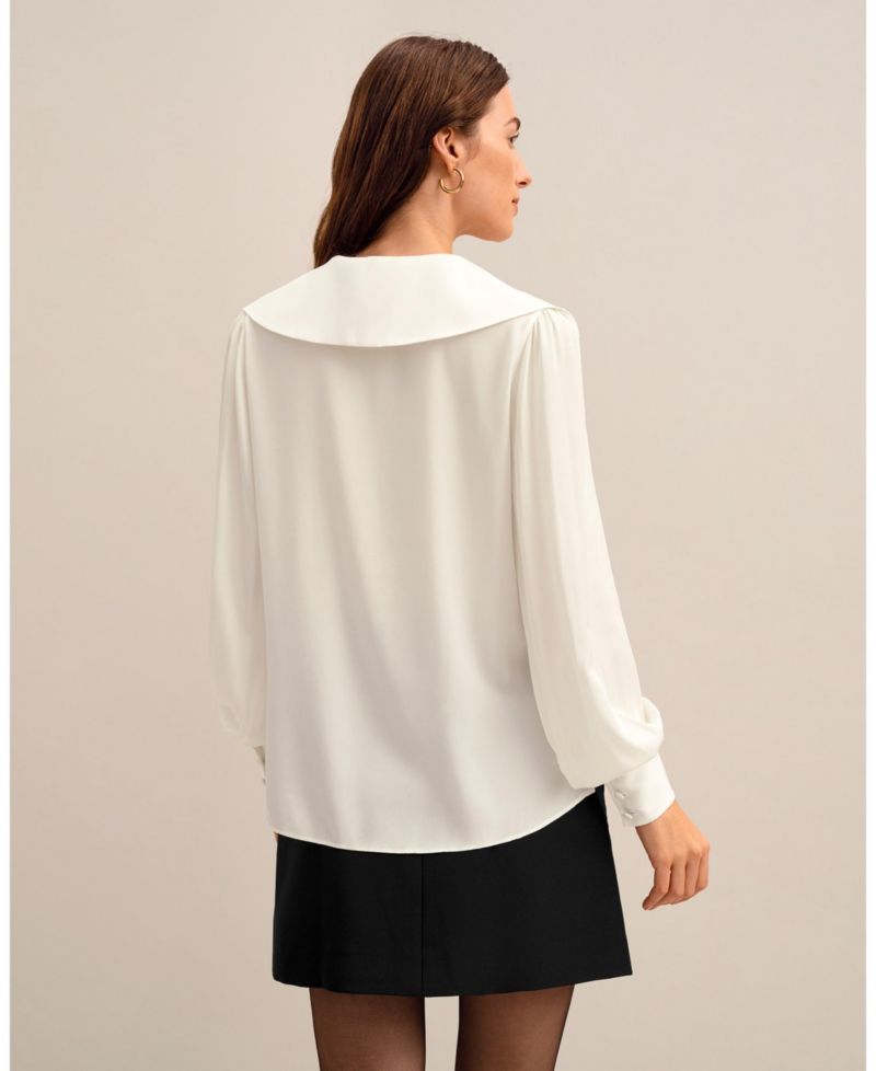 Women's The Cervina V-Neck Silk Blouse