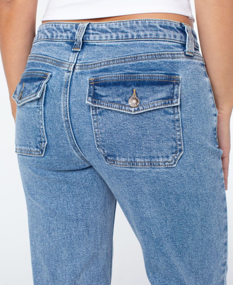 Juniors' Relaxed Low-Rise Flare Jeans