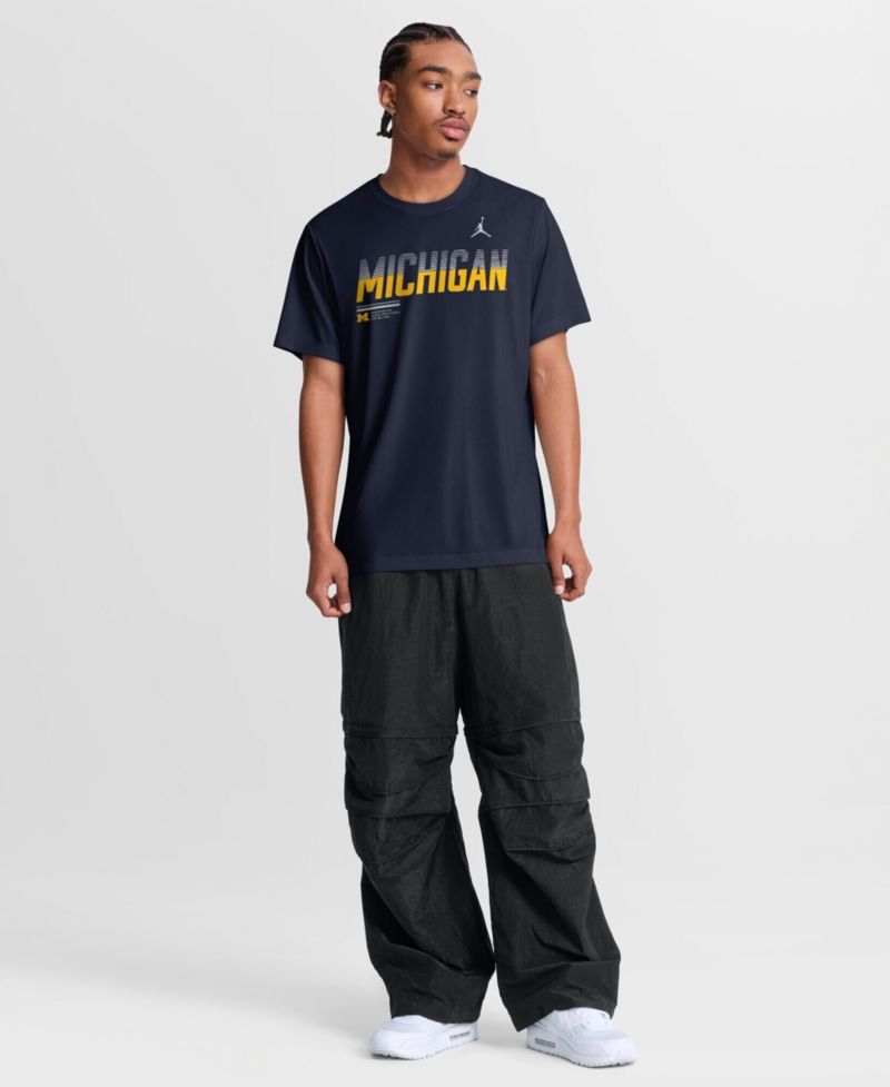 Men's Navy Michigan Wolverines Sideline Legend Dri-FIT T-Shirt