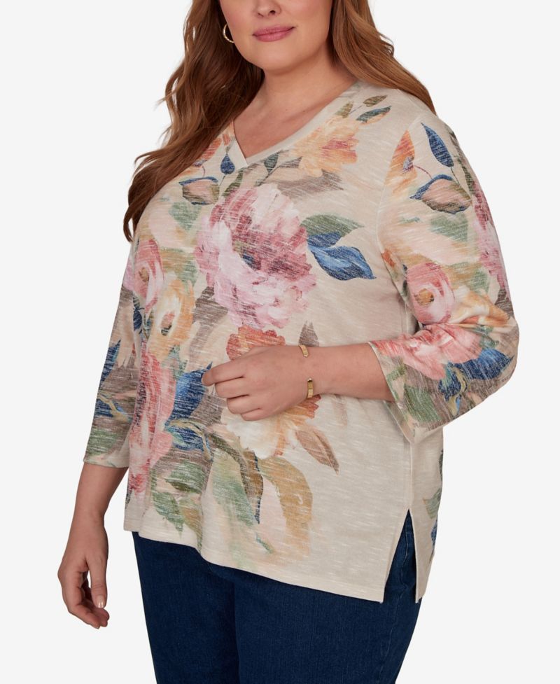 Plus Size Camden Market Bold Roses V-Neck Knit Top