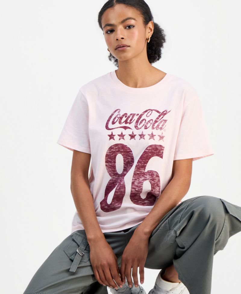 Juniors' Coca-Cola 86 Graphic T-Shirt