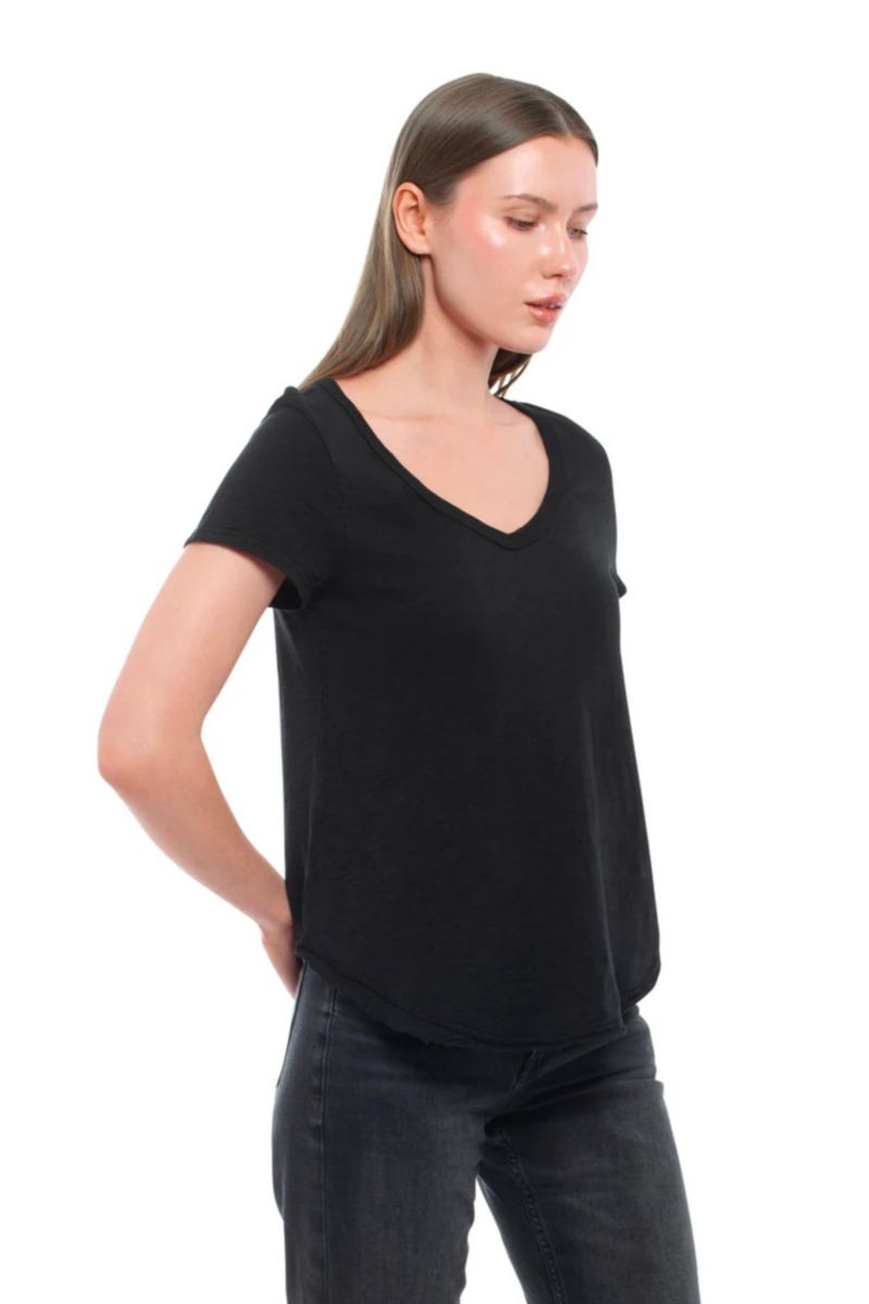 Women's Clothing Short Sleeve Shrunken V-Neck Shirttail Tee