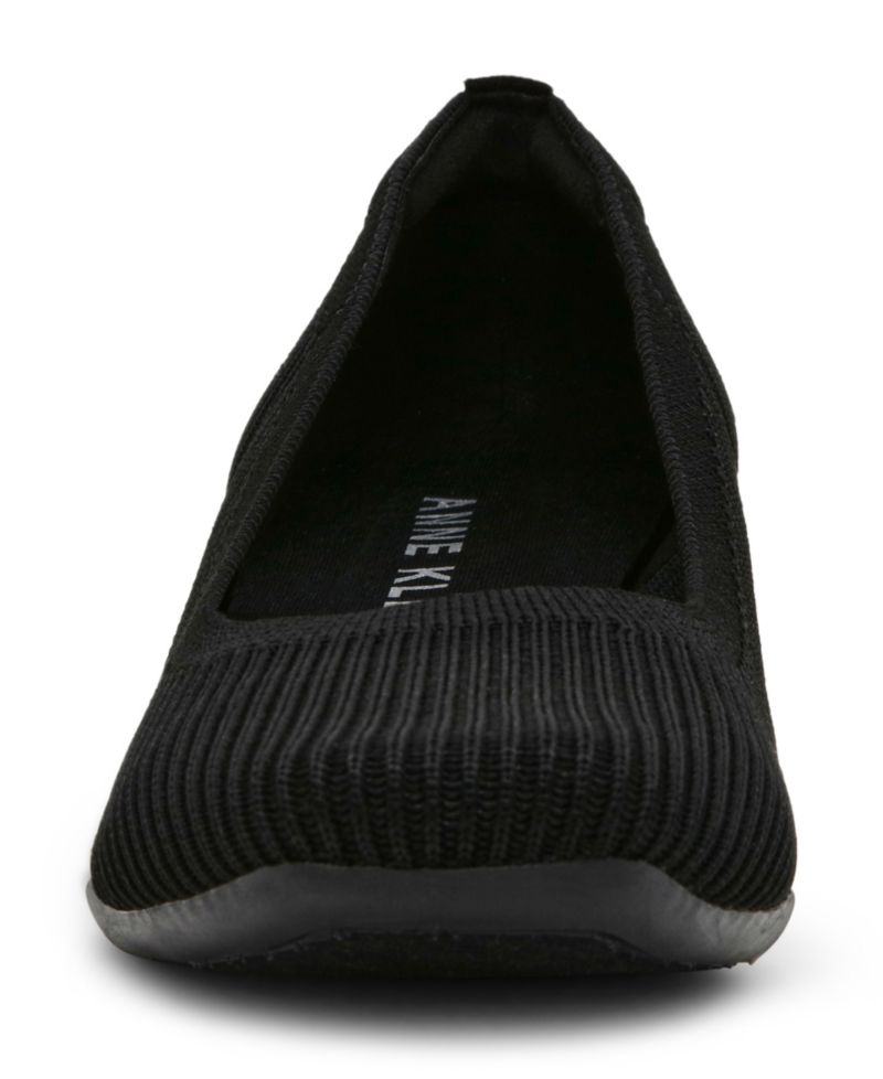 Women's Wisher Knit Wedge Pumps