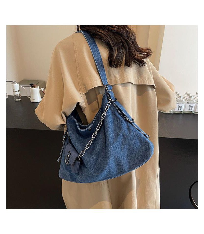 Women's Drift Hobo Bag Slouchy Shoulder Bag Crossbody Purse Casual Washed Denim Handbag with Chain Accent