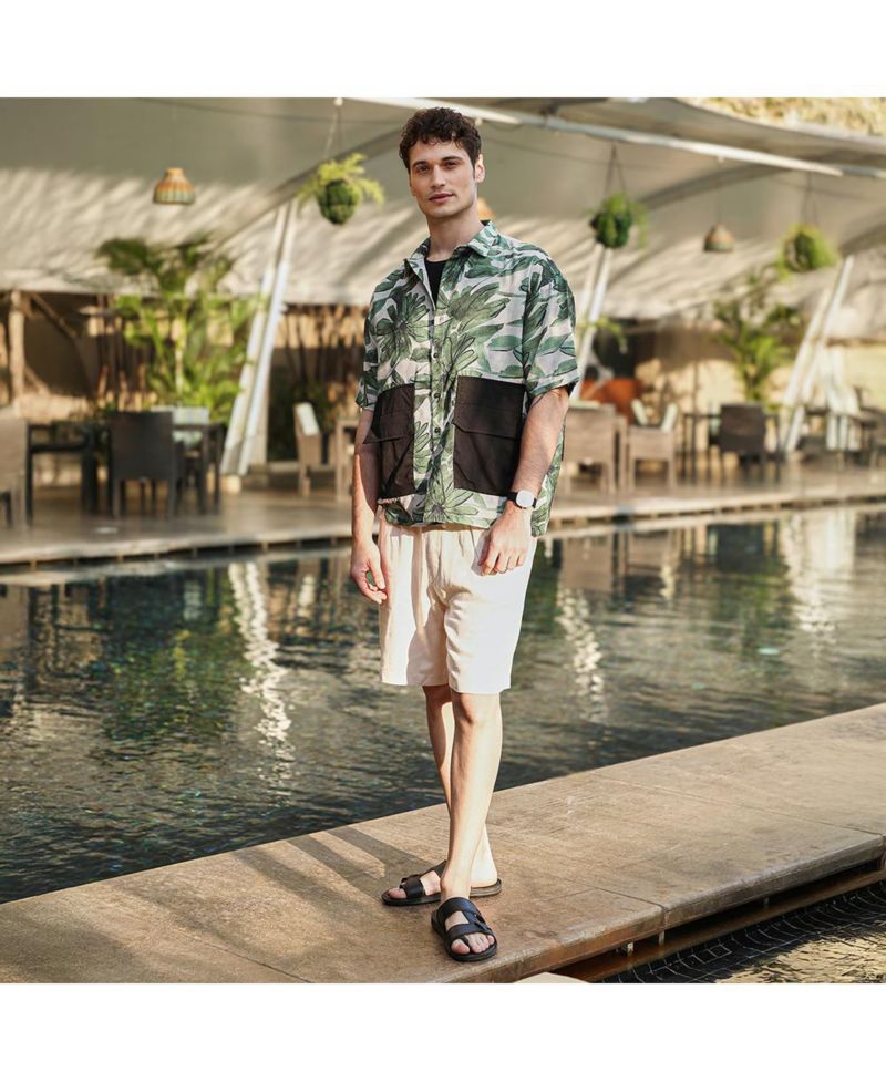 Men's Jungle Green & Ivory White Flora-Stroke Oversized Shirt