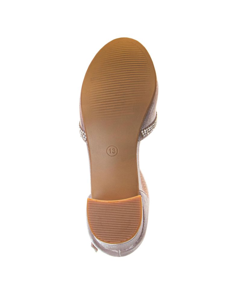 Little Girls Low Heeled Dress Shoes. (Little Kids/Big Kids)