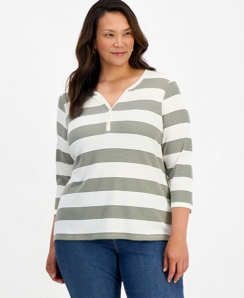 Petite Printed 3/4-Sleeve Henley Top