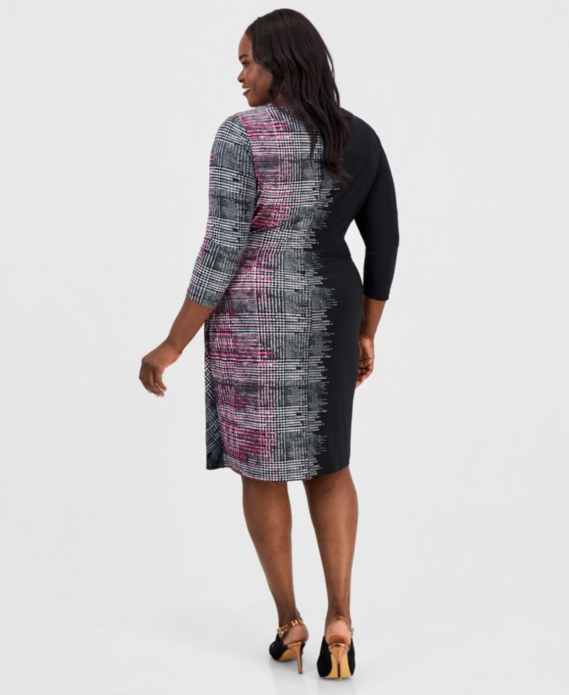 Plus Size Boat-Neck 3/4-Sleeve Sheath Dress
