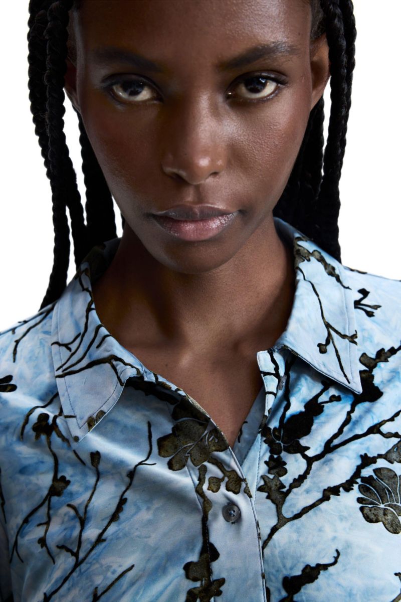 Women's Oriental Buttoned T-shirt