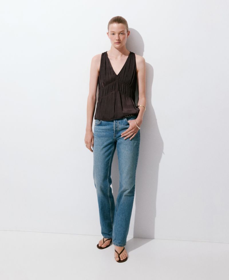 Women's Ruched V-Neck Sleeveless Blouse