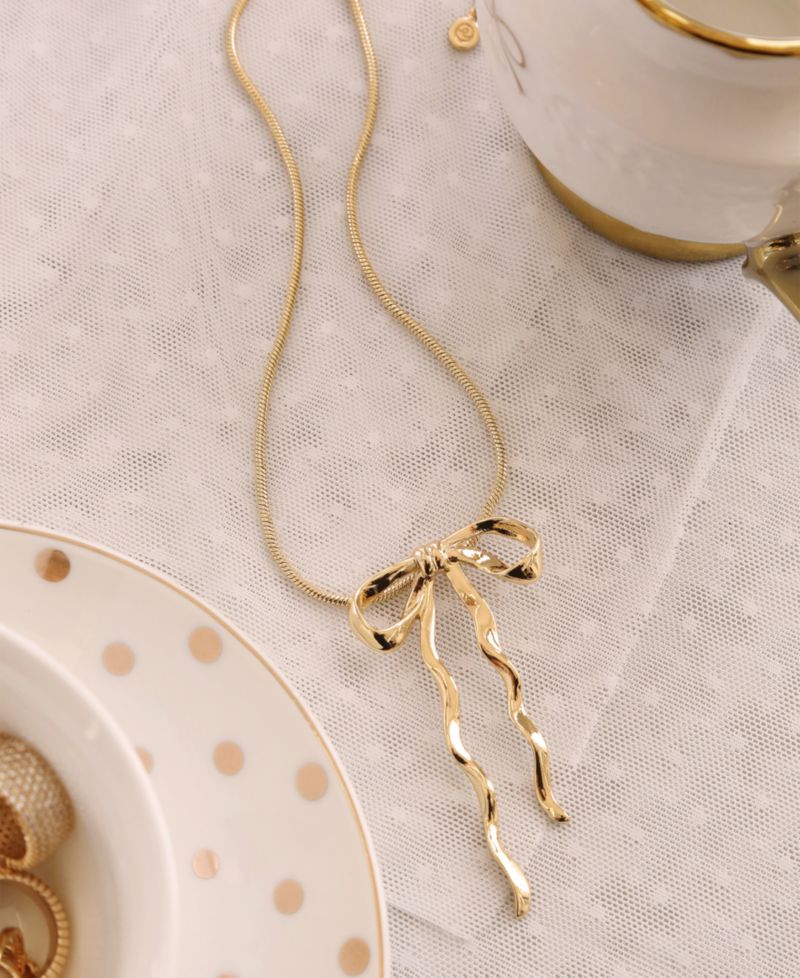 Bow Pendant Necklace