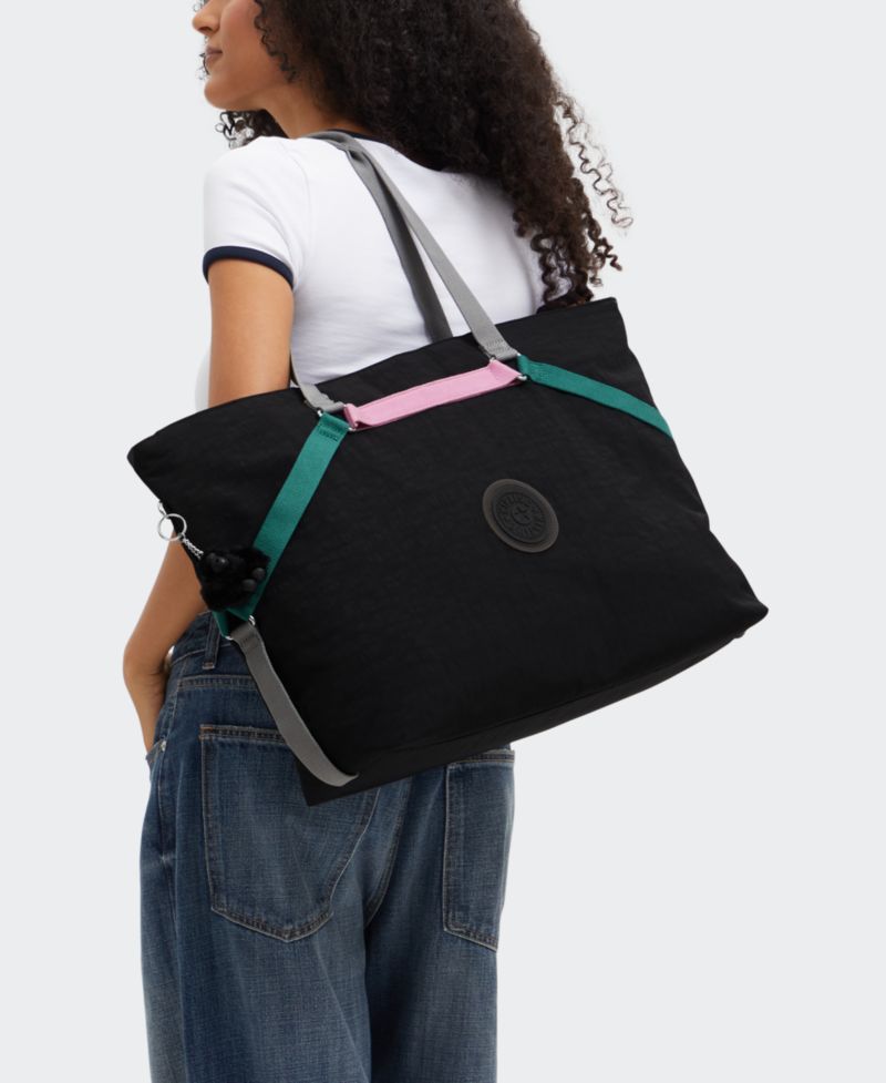 Kelsie Zippered Extra-Large Tote Handbag