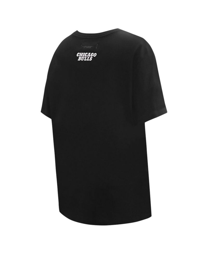 Women's Black Chicago Bulls Script Boyfriend T-shirt