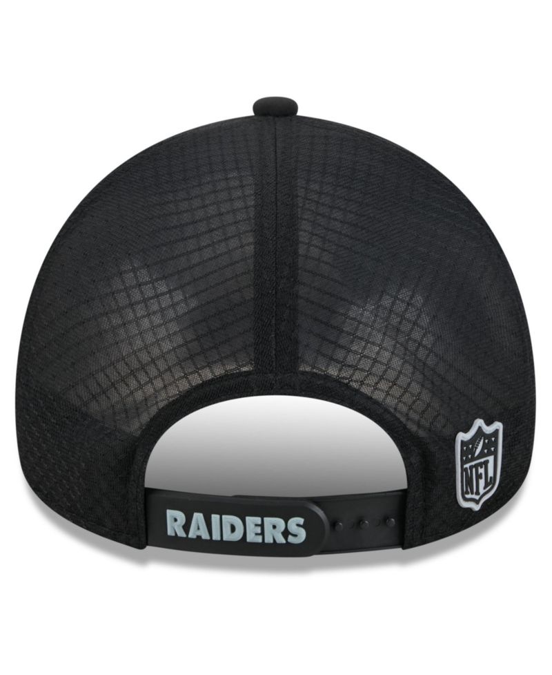 Men's Black Las Vegas Raiders 2026 Sideline Apex 9FORTY Adjustable Trucker Hat