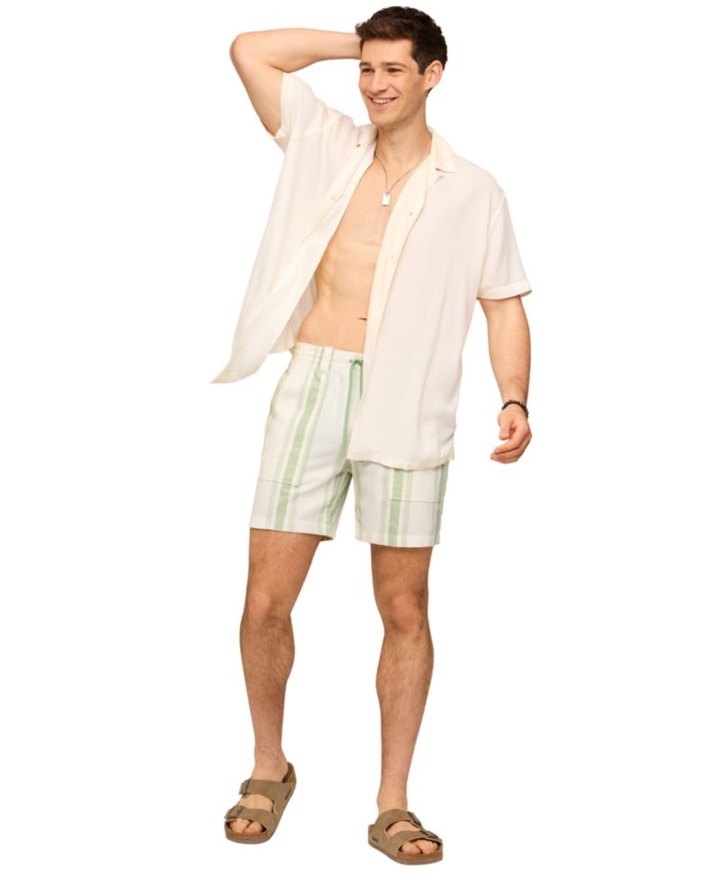 Men's Stripe Teases Off-Duty Pull-On Shorts
