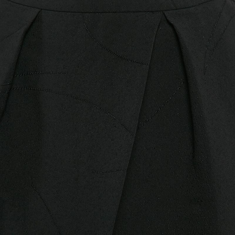 Women's Black Textured Crepe Pleats Detail Trousers