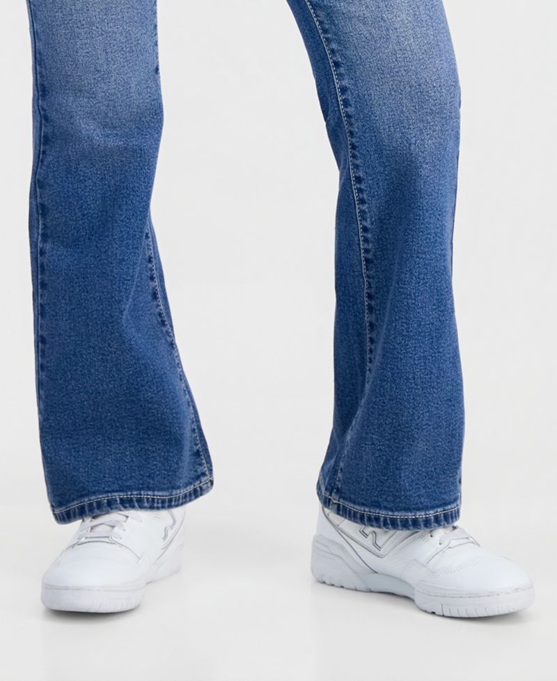 Juniors' Embroidered Flap-Pocket Flare-Leg Jeans