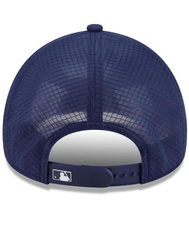 Men's Navy Milwaukee Brewers 2026 Batting Practice Alternate Apex 9FORTY Adjustable Hat
