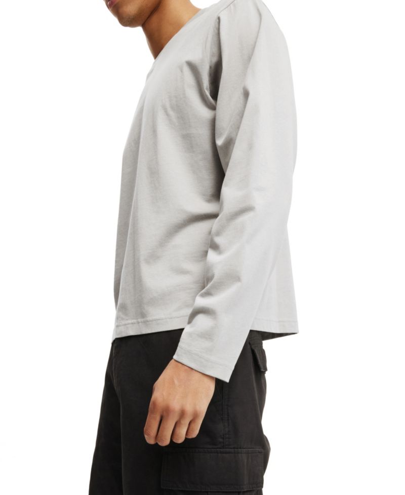 Men's Cropped Fit Long Sleeve T-Shirt