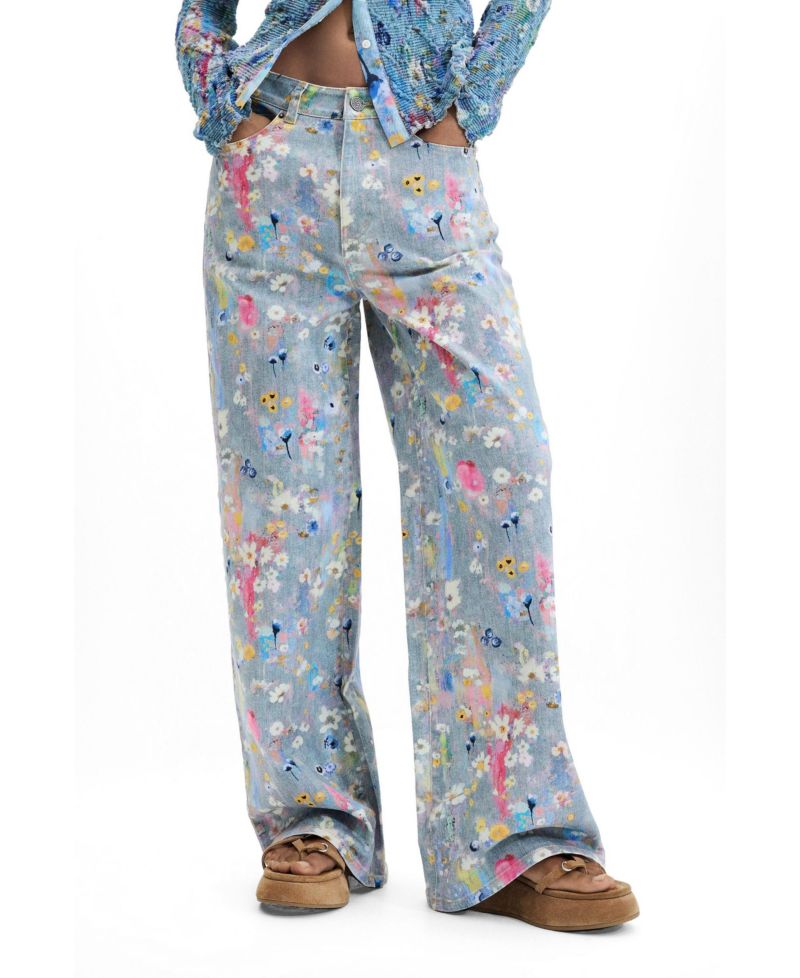 Women's Wide Leg Jeans