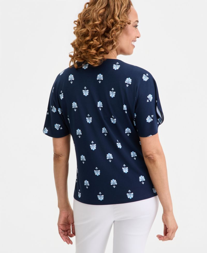 Petite Painted Fan Keyhole Short-Sleeve Top