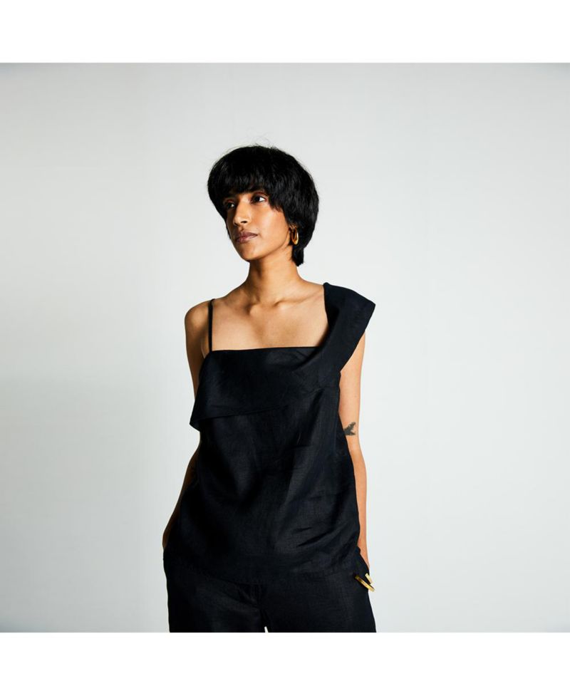 Women's The Wandering Wave top Black
