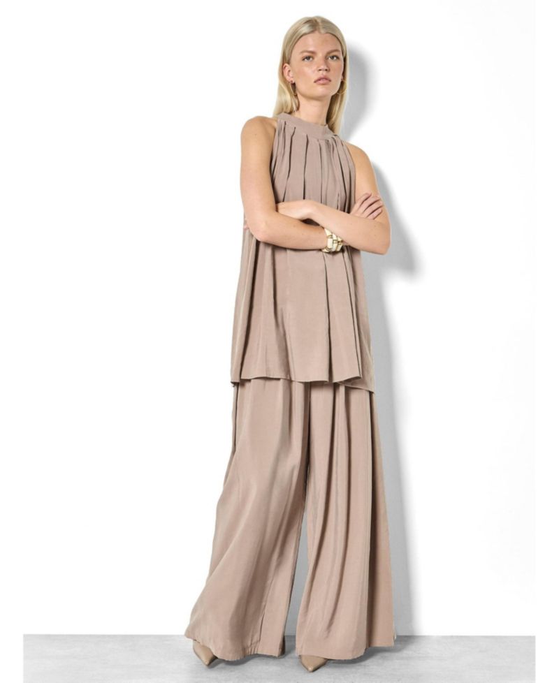 Women's Pleated Wide-Leg Trouser