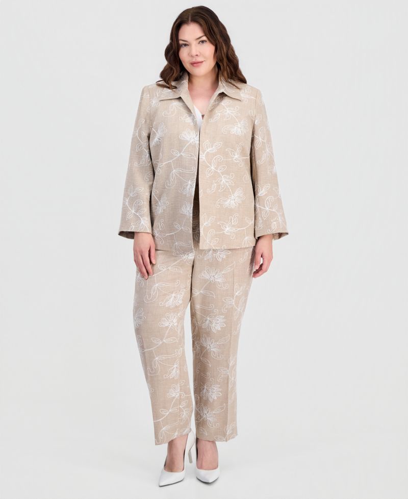 Plus Size Boxy Collared Jacket