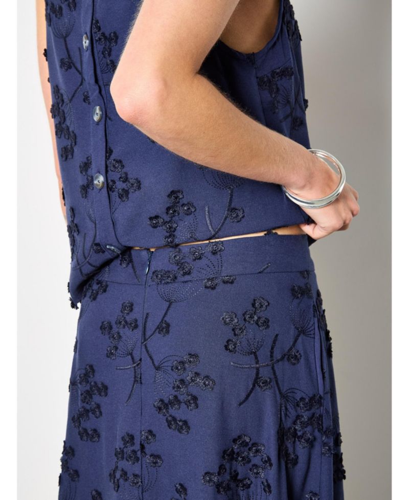 Women's Dandellion Embroidered Skirt