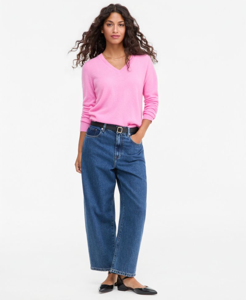 100% Cashmere Petite V-Neck Long-Sleeve Sweater