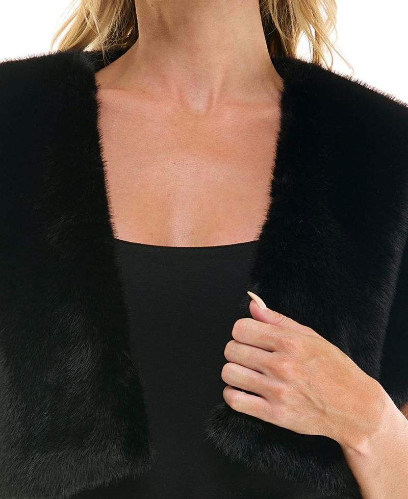 Juniors' Faux Fur Cropped Vest