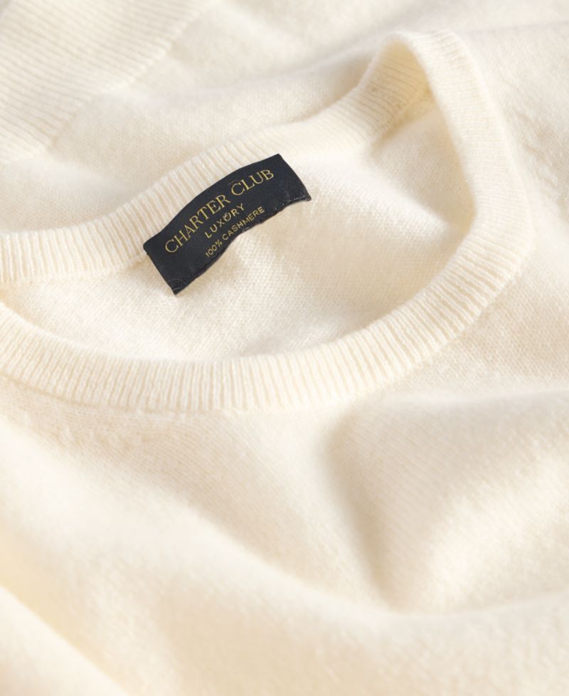 100% Cashmere Women's Petite Long-Sleeve Crewneck Sweater