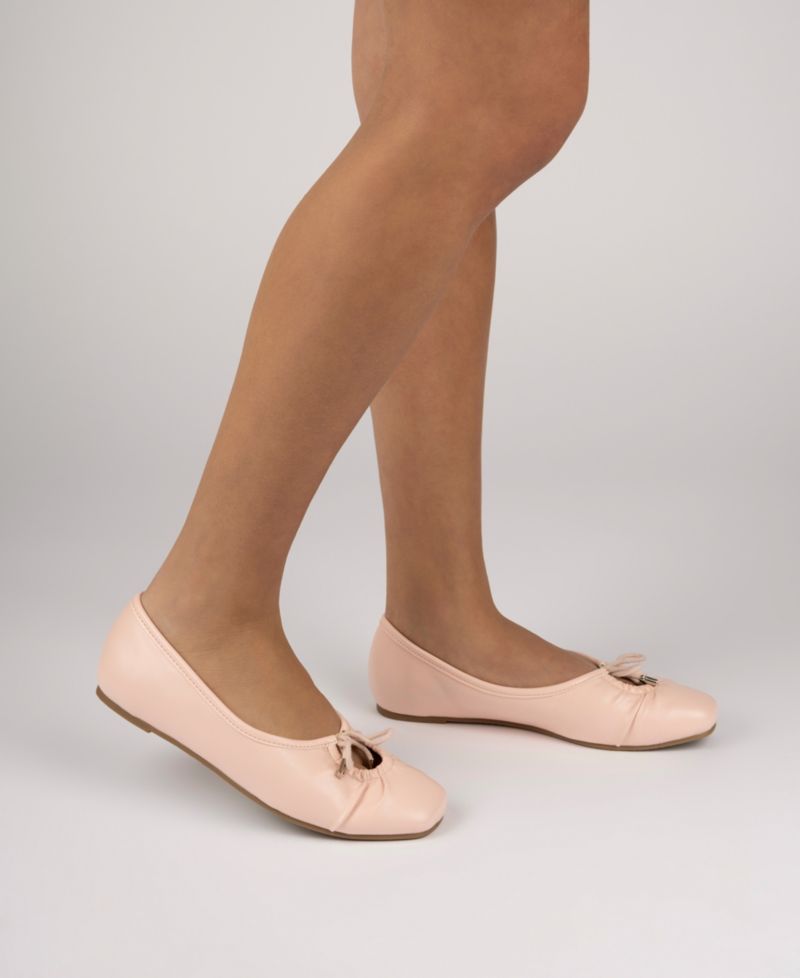 Women's Callee Rouched Tie Ballet Flats