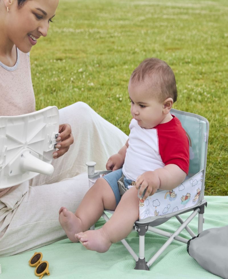 Baby Winnie The Pooh Pop ‘N Sit™ Portable Booster Seat