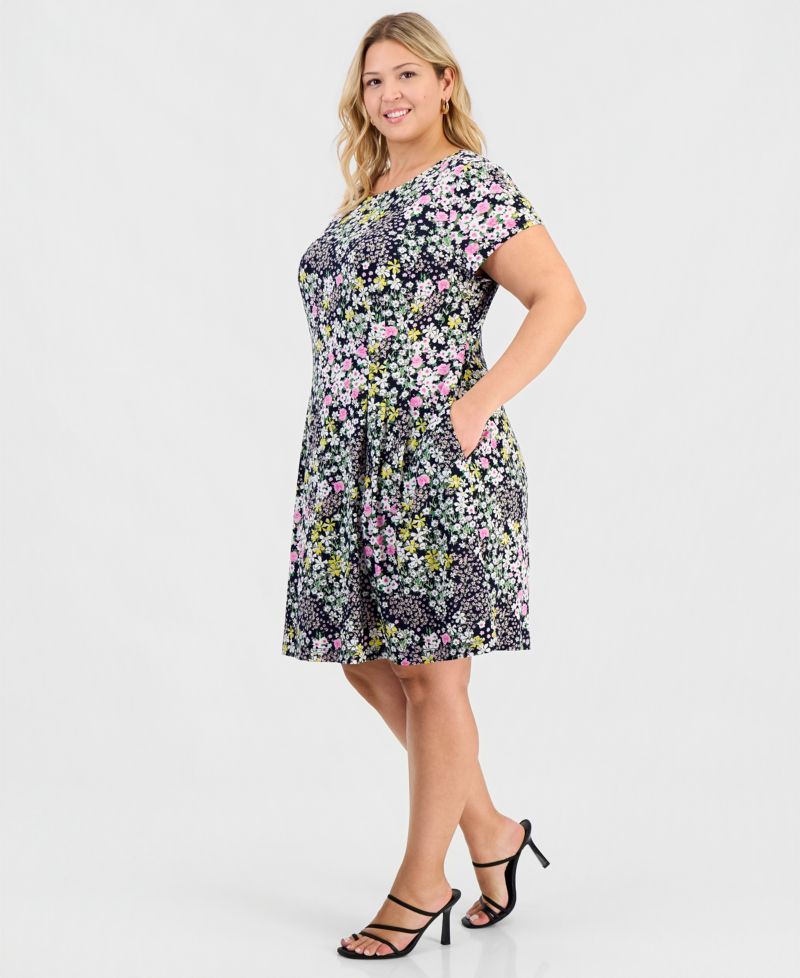 Plus Size Printed Pintuck Short-Sleeve Dress