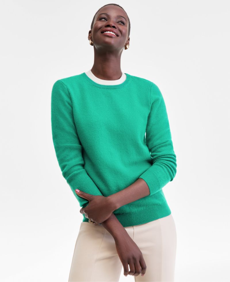100% Cashmere Women's Petite Long-Sleeve Crewneck Sweater