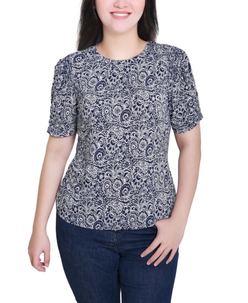 Petite Short Sleeve Scoop Neck Top